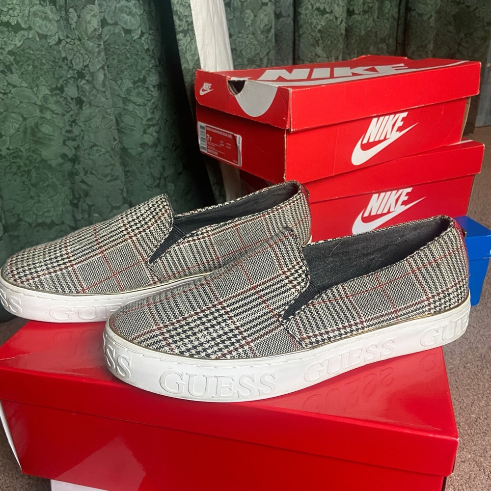 Guess slip on sneakers
